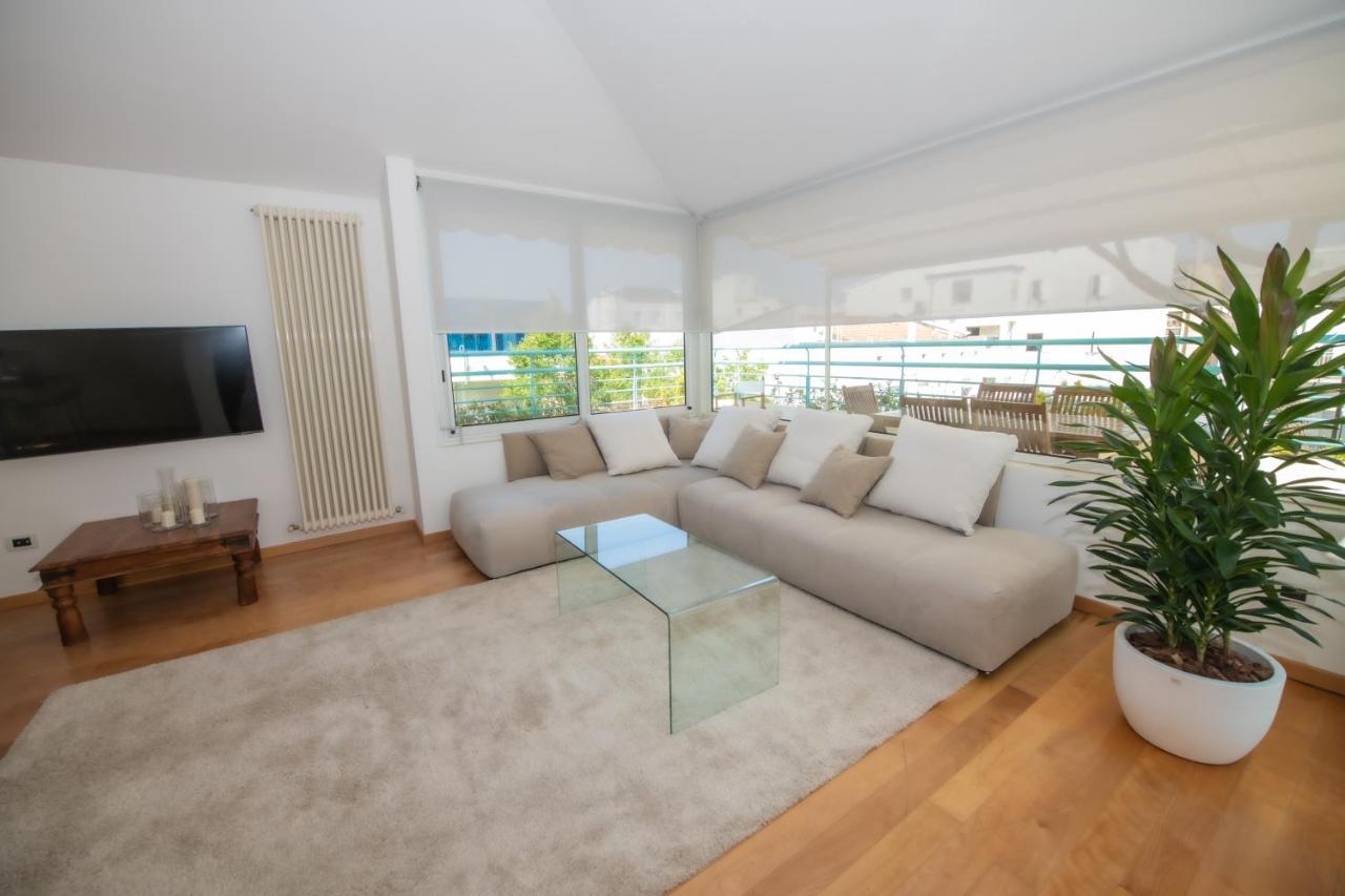 Luxury Suites Collection - Pascoli 13 Riccione Exterior photo